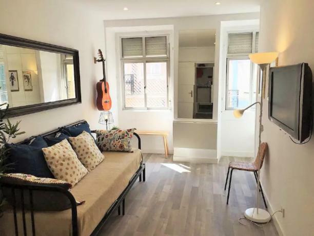 Apartamento Cozy And Beautiful Flat In Great Location! Lisboa Exterior foto