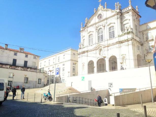 Apartamento Cozy And Beautiful Flat In Great Location! Lisboa Exterior foto